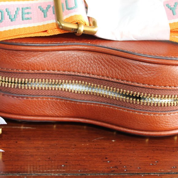 Fossil Leather Heart Bag Crossbody - Picture 8 of 12